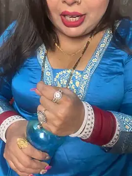 Snapshot of Oh-Monika chatting on October 21, 4:08 pm Oh-Monika online show from October 21, 4:08 pm