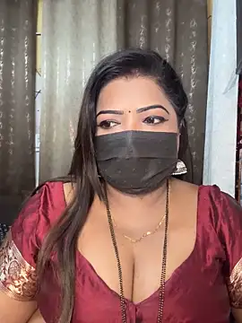 Snapshot of Oh-Monika chatting on October 28, 4:42 pm Oh-Monika online show from October 28, 4:42 pm