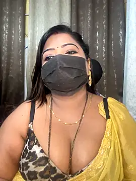 Snapshot of Oh-Monika chatting on November 11, 4:40 pm Oh-Monika online show from November 11, 4:40 pm