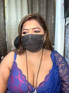 Snapshot of Oh-Monika chatting on December 3, 5:11 pm Oh-Monika online show from December 3, 5:11 pm