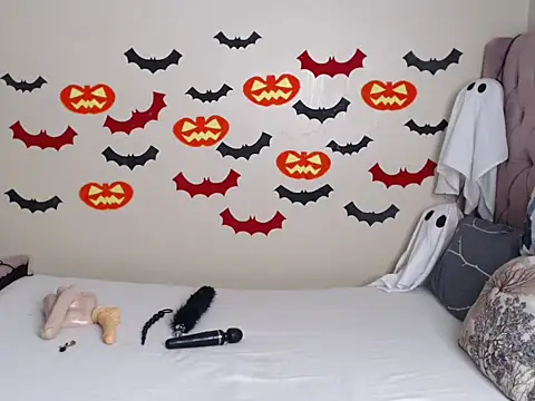 Snapshot of Pendo_ chatting on October 28, 2:31 pm Pendo online show from October 28, 2:31 pm