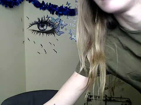 StrangerGi online show from February 25, 4:00 pm