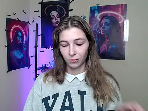 StrangerGi online show from October 9, 6:11 am