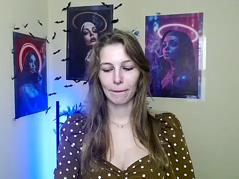 StrangerGi online show from November 24, 1:00 pm