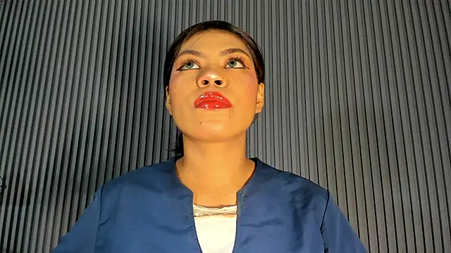 Snapshot of CailynBrowm chatting on March 23, 3:43 am CailynBrowm online show from March 23, 3:43 am