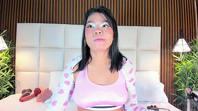 Snapshot of CailynBrowm chatting on October 5, 4:33 am CailynBrowm online show from October 5, 4:33 am