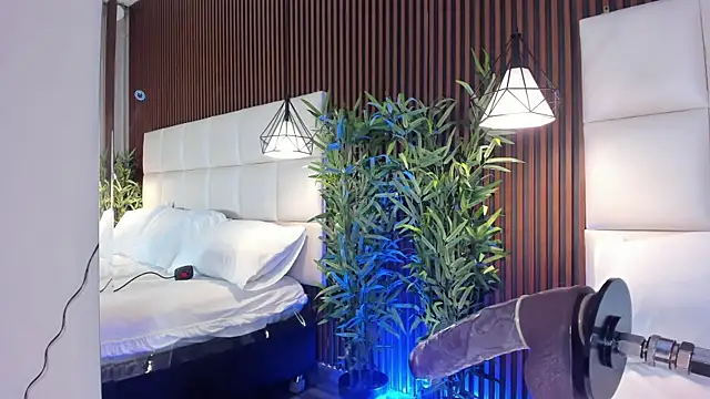 Snapshot of CailynBrowm chatting on November 15, 4:21 am CailynBrowm online show from November 15, 4:21 am