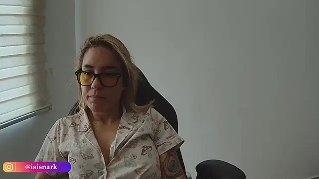 Isis69  online show from January 6, 4:21 pm