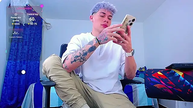 Snapshot of thiagomurphyy chatting on December 20, 5:14 am thiagomurphyy online show from December 20, 5:14 am