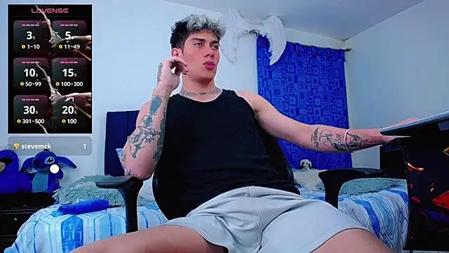 Snapshot of thiagomurphyy chatting on March 1, 3:43 am thiagomurphyy online show from March 1, 3:43 am