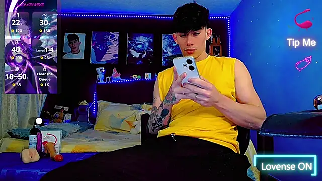 Snapshot of thiagomurphyy chatting on October 28, 11:40 pm thiagomurphyy online show from October 28, 11:40 pm