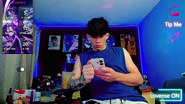 Snapshot of thiagomurphyy chatting on November 9, 11:36 pm thiagomurphyy online show from November 9, 11:36 pm