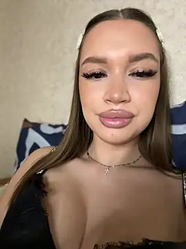 bunnyrich online show from March 4, 5:30 pm