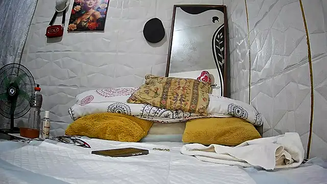 Snapshot of Mendoza_Amaranata chatting on September 19, 5:20 am Mendoza Amaranata online show from September 19, 5:20 am