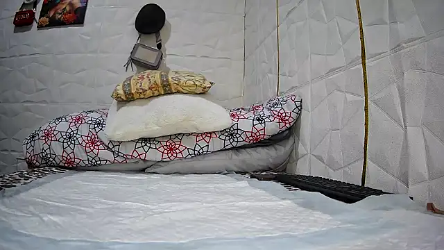 Snapshot of Mendoza_Amaranata chatting on October 10, 6:01 am Mendoza Amaranata online show from October 10, 6:01 am