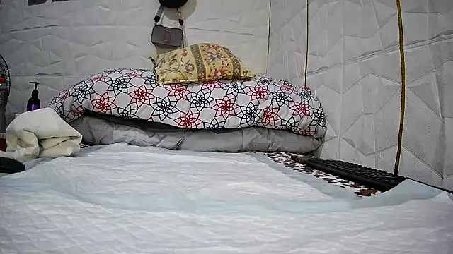 Snapshot of Mendoza_Amaranata chatting on October 15, 3:39 am Mendoza Amaranata online show from October 15, 3:39 am