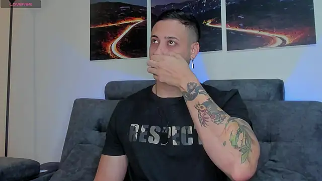 Snapshot of matt_saill chatting on February 13, 11:15 pm matt saill online show from February 13, 11:15 pm