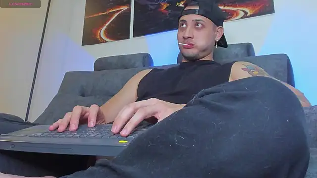 Snapshot of matt_saill chatting on February 20, 12:19 am matt saill online show from February 20, 12:19 am