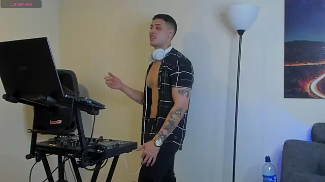 Snapshot of matt_saill chatting on September 26, 12:47 am matt saill online show from September 26, 12:47 am