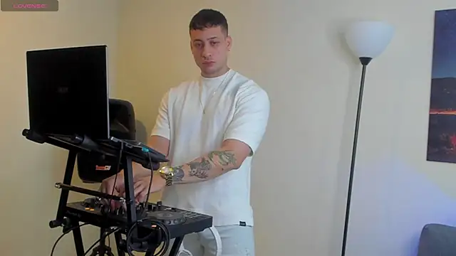 Snapshot of matt_saill chatting on September 29, 12:16 am matt saill online show from September 29, 12:16 am