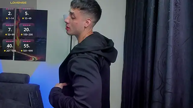 Snapshot of matt_saill chatting on October 14, 12:44 am matt saill online show from October 14, 12:44 am