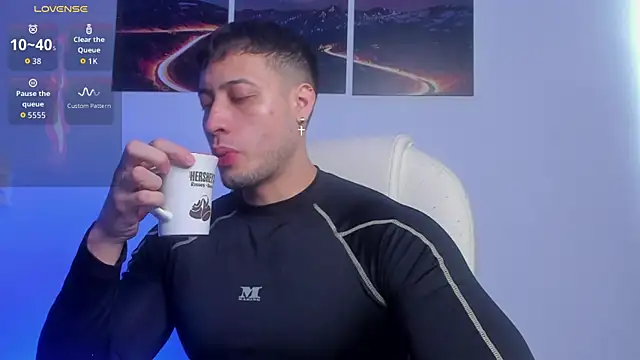 Snapshot of matt_saill chatting on October 17, 1:03 pm matt saill online show from October 17, 1:03 pm