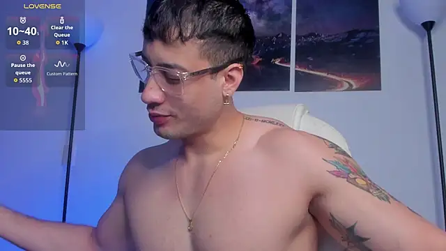 Snapshot of matt_saill chatting on October 31, 11:11 am matt saill online show from October 31, 11:11 am