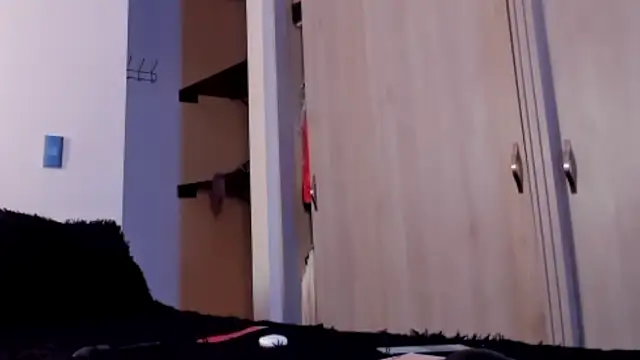 Nina Fuentes online show from March 5, 8:10 pm