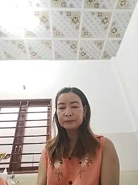 Sexy-ladyboobs20 online show from June 18, 1:06 am