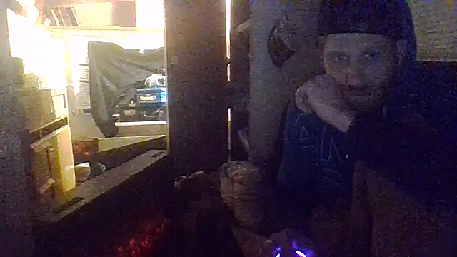 Snapshot of terry2big4u24 chatting on February 25, 11:52 am terry2big4u24 online show from February 25, 11:52 am