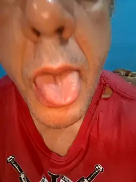 Carlossantos07 online show from March 27, 10:26 am