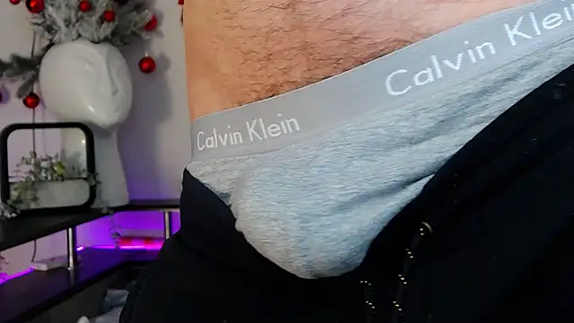 Snapshot of CarterCole chatting on December 27, 5:16 pm CarterCole online show from December 27, 5:16 pm