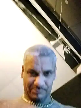 cozydadd online show from December 15, 4:29 am