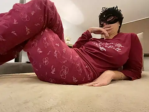 Marilou1983 online show from January 14, 5:56 pm