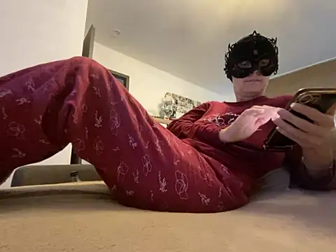 Marilou1983 online show from November 29, 8:17 am