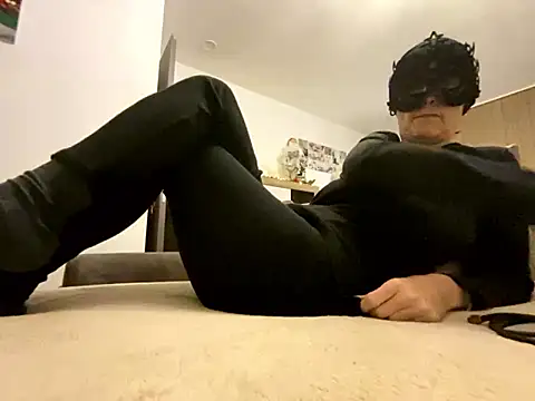 Marilou1983 online show from January 13, 5:51 pm