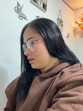 Snapshot of Sweet__Nurse1 chatting on December 14, 4:45 pm Sweet Nurse1 online show from December 14, 4:45 pm