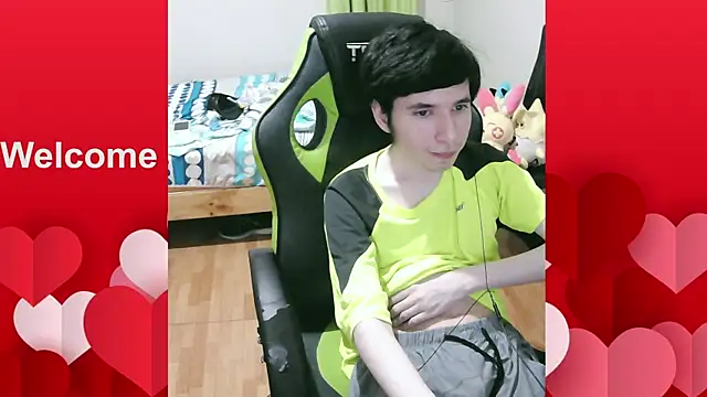 Snapshot of Twink_martinboy chatting on January 12, 1:33 am Twink martinboy online show from January 12, 1:33 am