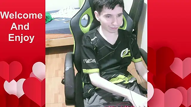 Snapshot of Twink_martinboy chatting on March 3, 1:01 am Twink martinboy online show from March 3, 1:01 am