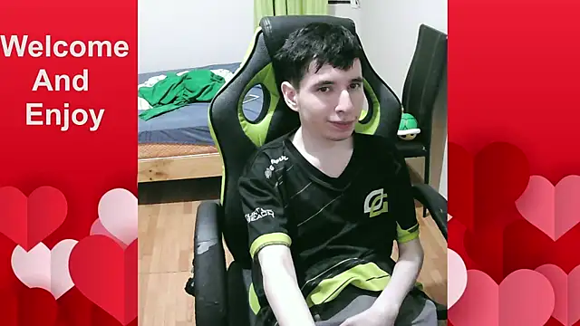 Snapshot of Twink_martinboy chatting on March 4, 1:33 am Twink martinboy online show from March 4, 1:33 am