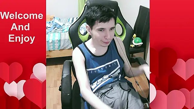 Snapshot of Twink_martinboy chatting on March 13, 2:29 am Twink martinboy online show from March 13, 2:29 am