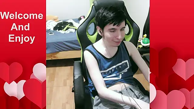 Snapshot of Twink_martinboy chatting on April 10, 2:50 am Twink martinboy online show from April 10, 2:50 am