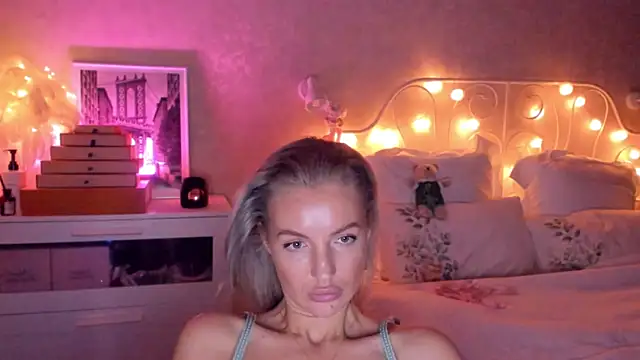 aestetick online show from November 16, 6:46 pm