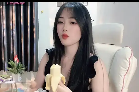  Aimy  online show from February 18, 7:19 pm