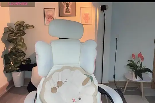  Aimy  online show from September 16, 3:57 pm