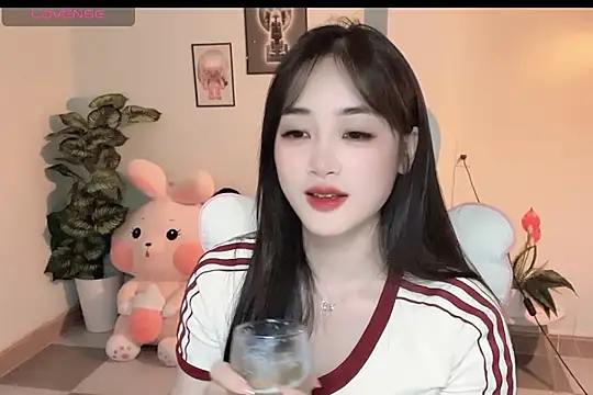  Aimy  online show from November 10, 5:12 pm