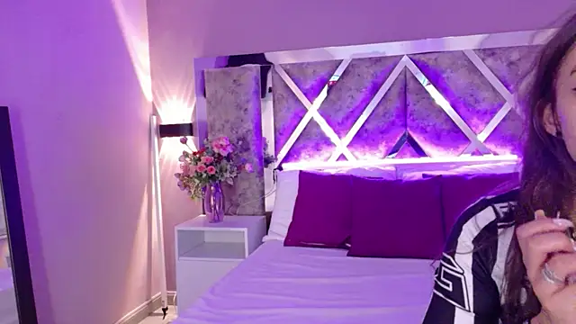 Snapshot of AmmyJones_ chatting on July 28, 7:39 pm AmmyJones online show from July 28, 7:39 pm