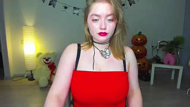 AidaPerry online show from October 31, 5:14 pm