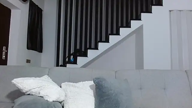 Snapshot of Gabrielaaxxx chatting on September 8, 8:19 pm Gabrielaaxxx online show from September 8, 8:19 pm