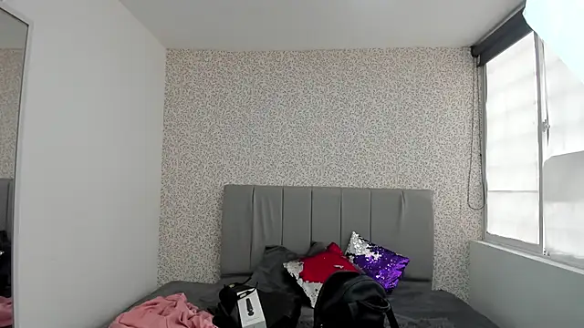 CharlotteeGray  online show from March 13, 7:50 pm
